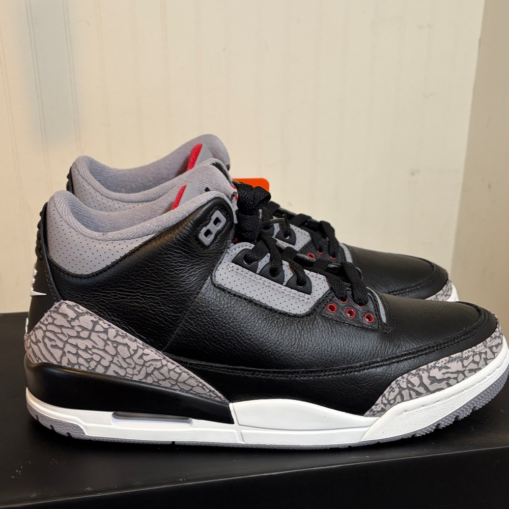 Jordan 3 Retro Black Cement NIB! DEADSTOCK!! DN3707-010 - Picture 1 of 10
